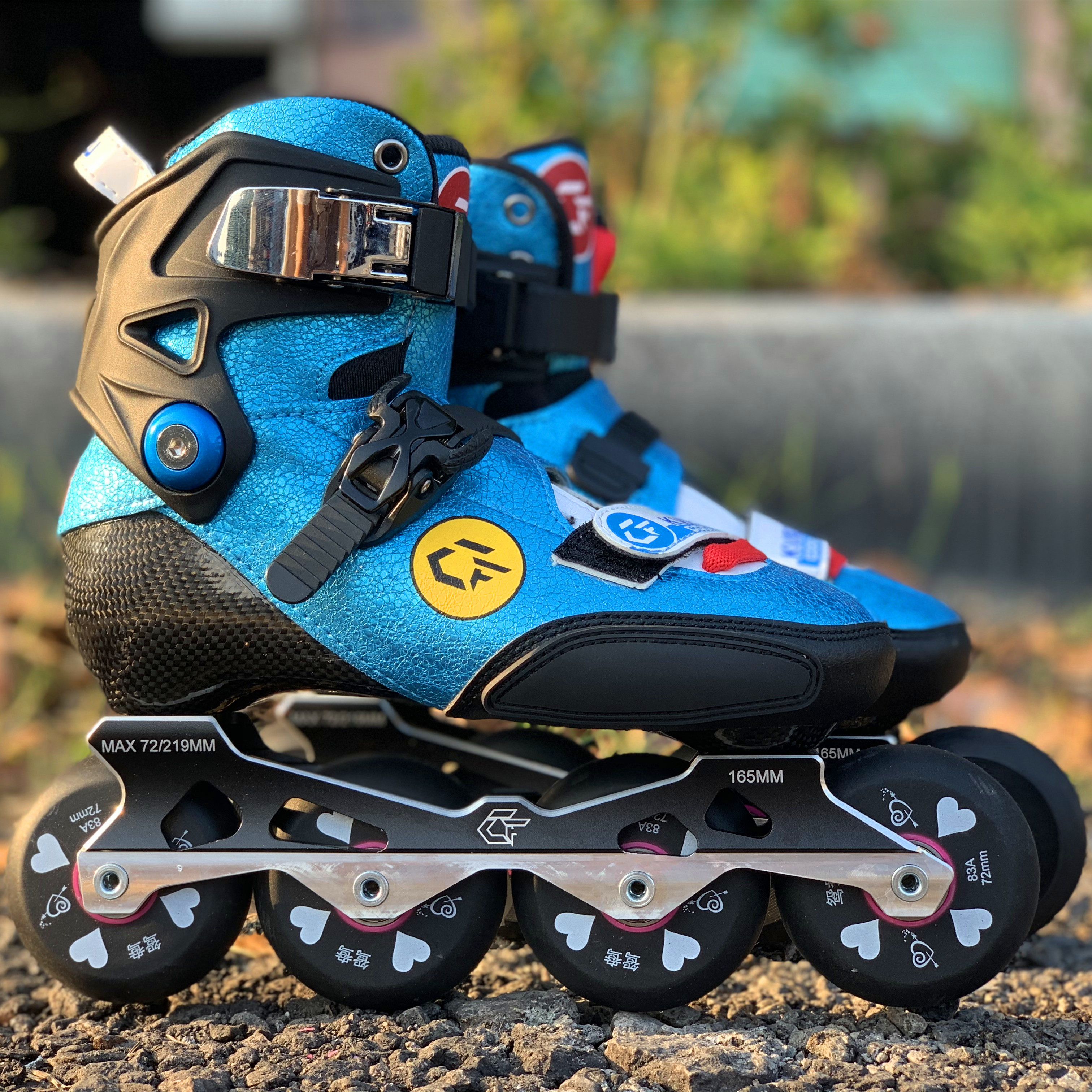 小叮当新款碳纤平花轮滑ksjj花式hv儿童刹车直排轮