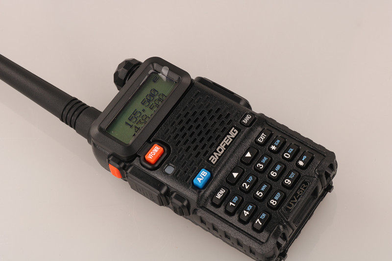 宝锋bfuv5r对讲机民用车队户外自驾游无线大功率手台对讲机