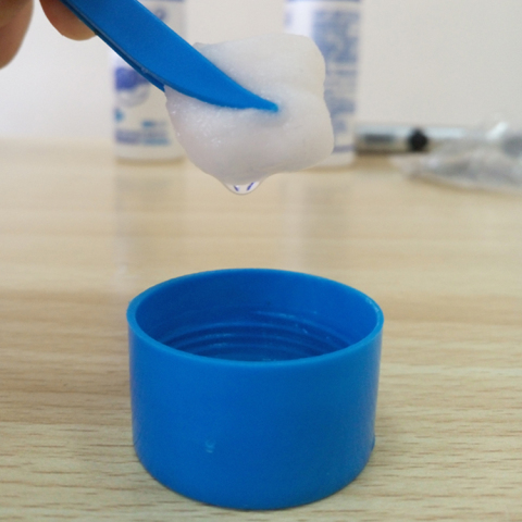 利尔康酒精消毒棉球25粒医用灭菌脱脂棉花伤口杀菌皮肤消毒新包装