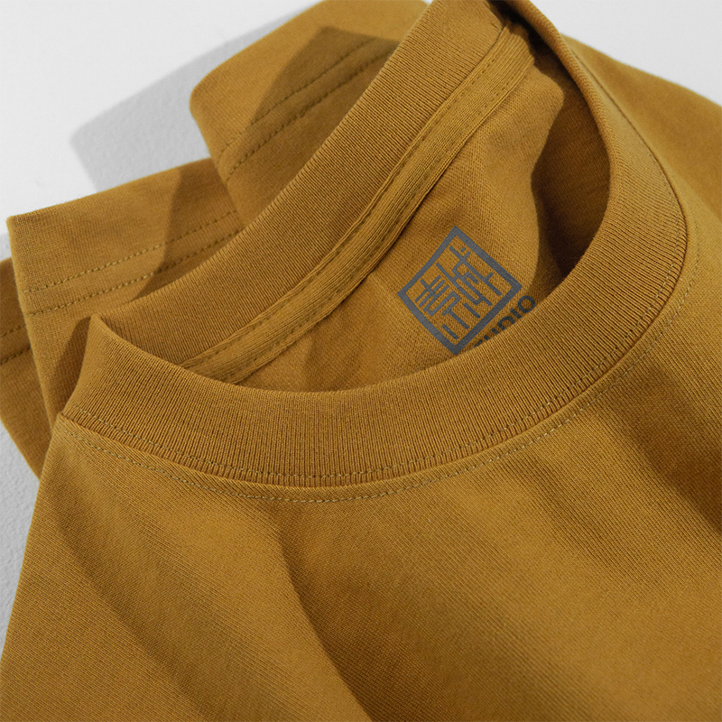 夏季显白复古姜黄色咔叽纯棉不透圆领短袖T恤男重磅圆领女情侣款