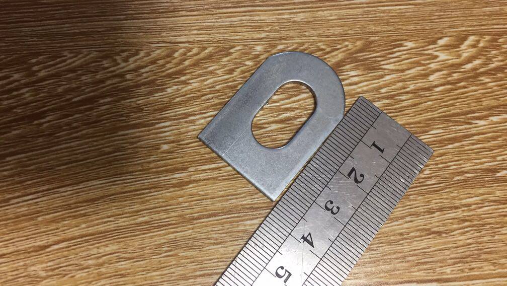 焊接护栏连接固定铁片长条长孔层板托可调节其它紧固件