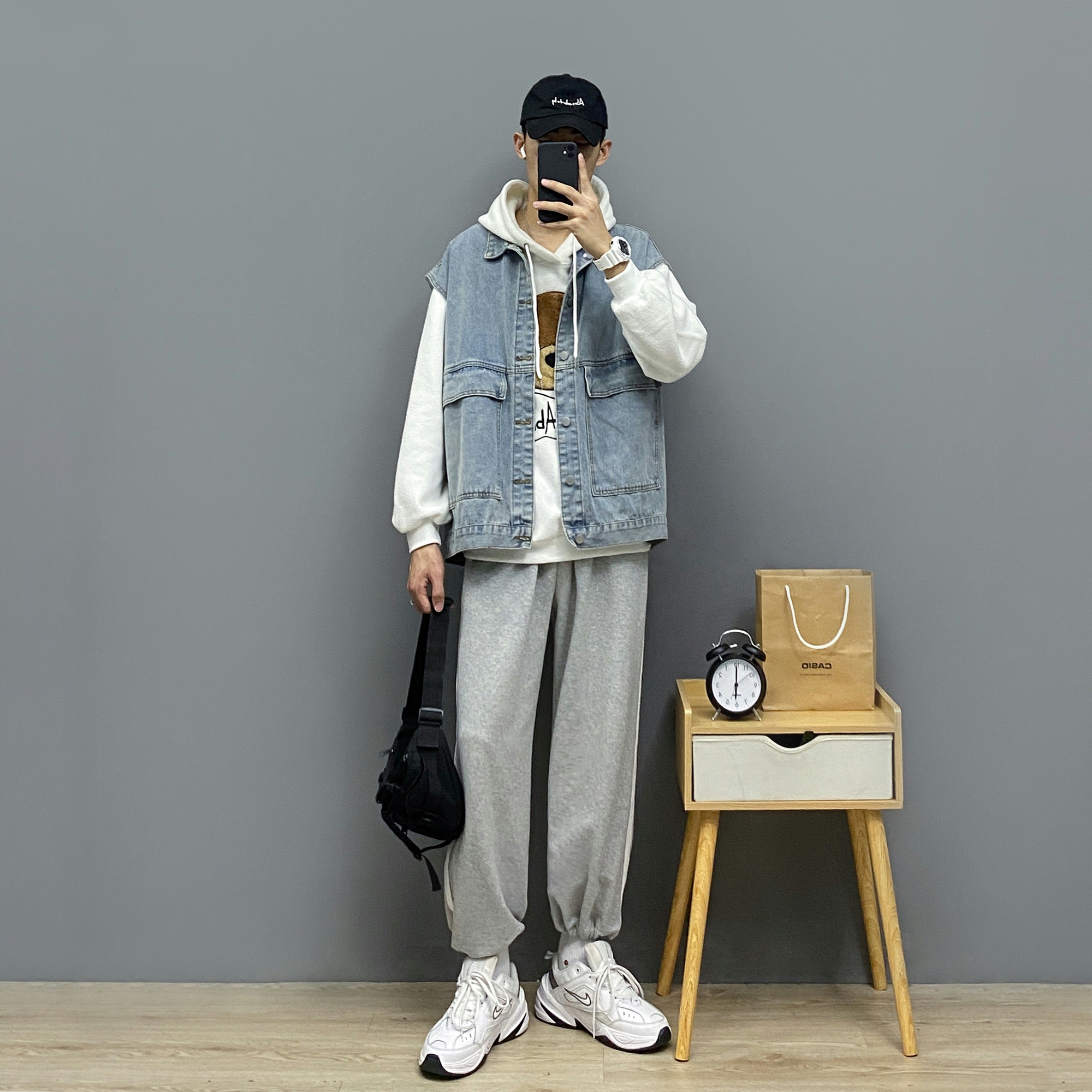 轻熟男装小熊卫衣潮男穿搭摇粒绒连帽百搭装港休闲裤