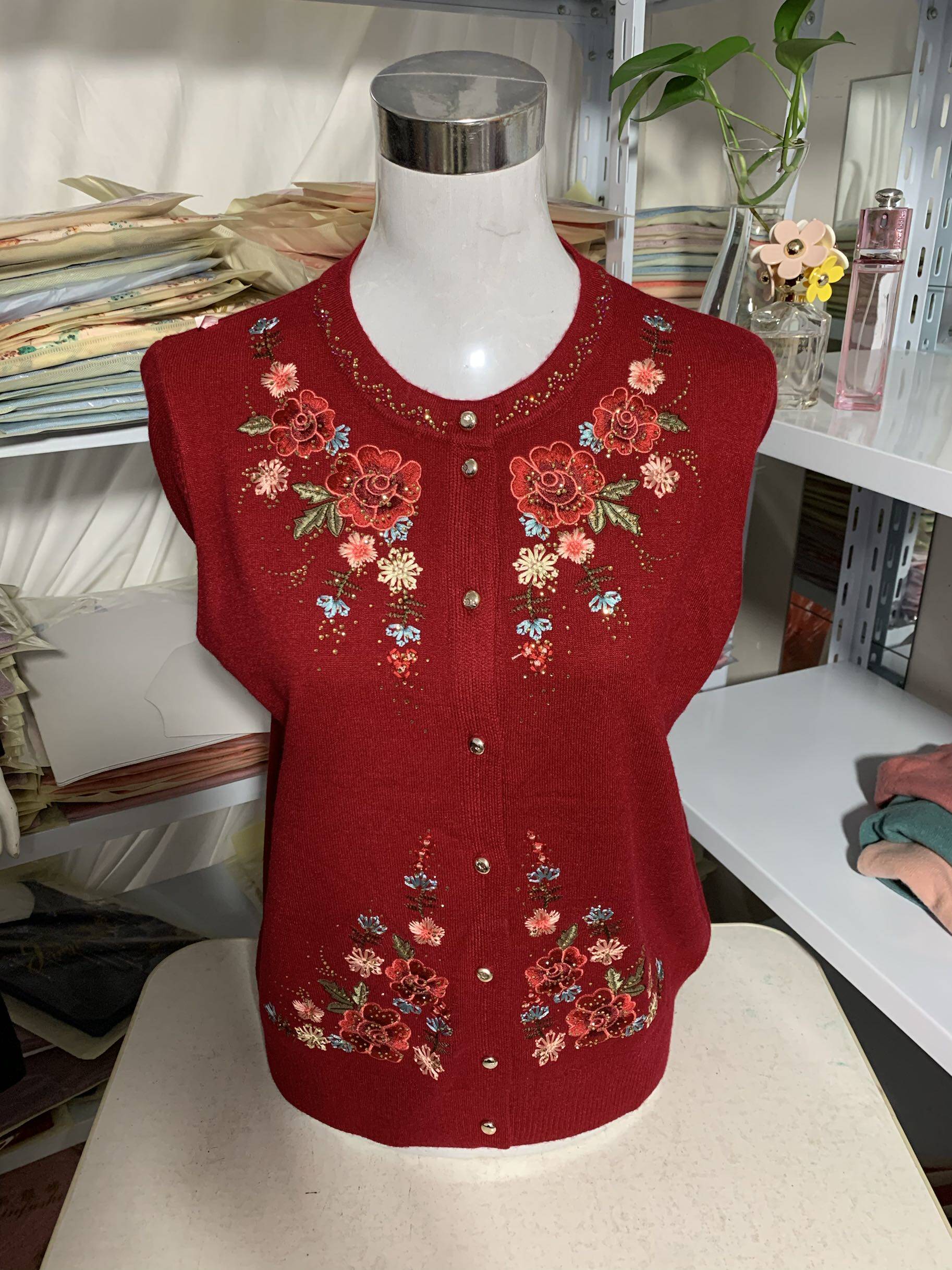 中老年人羊毛衫女奶奶老人毛衣针织开衫外套秋冬装60岁太太上衣服