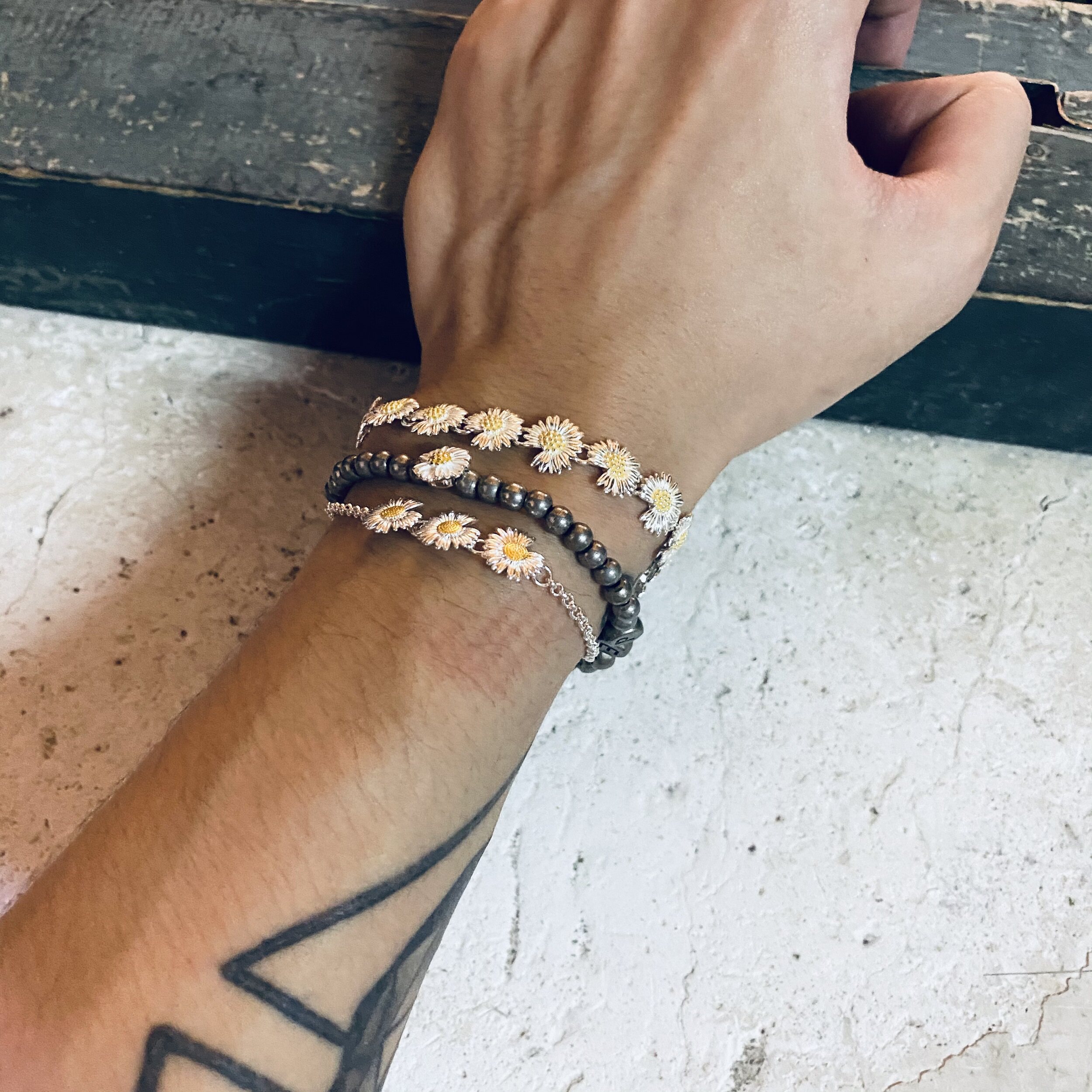 gd个性银饰男女同款权志龙手镯手环手链雏菊手链