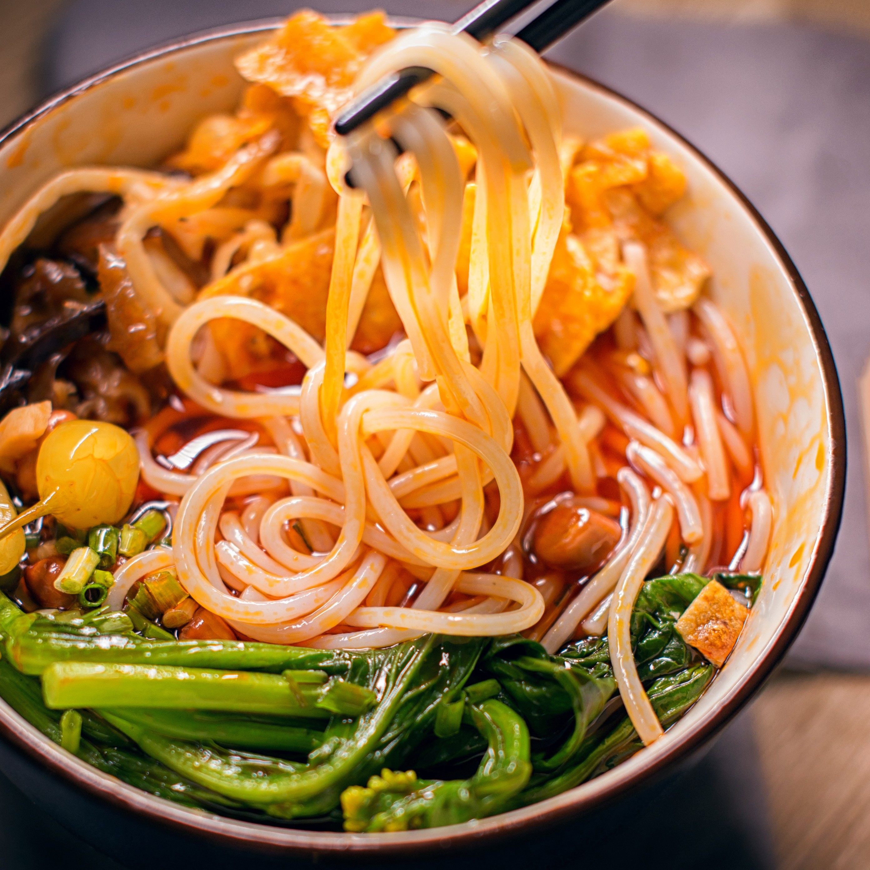 老余广西米线方便袋装速食特产柳州包装三鲜螺蛳粉