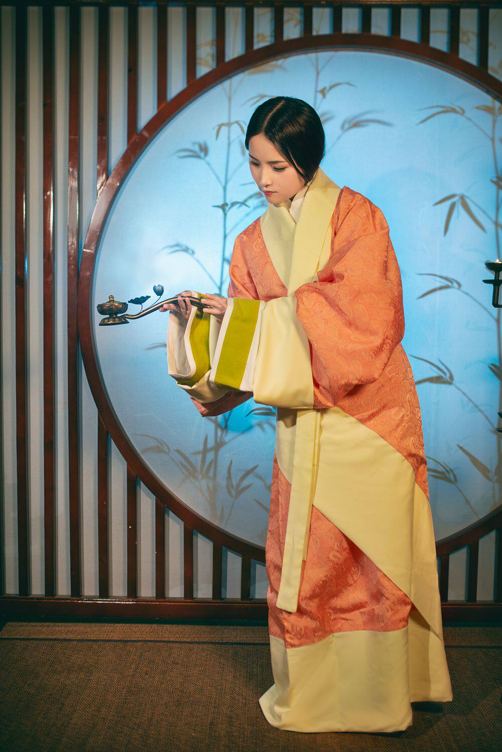 怀谷居汉马王堆曲裾复原传统古典花纹楚风民族汉服定制