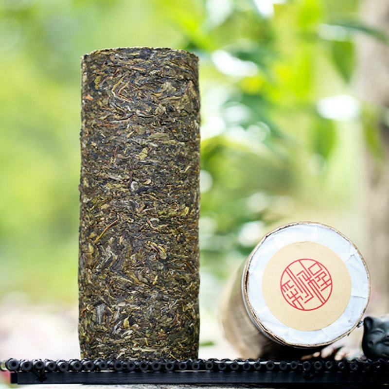 云南普洱茶彩程2017年昔归古树纯料黄片1000克柱子普洱