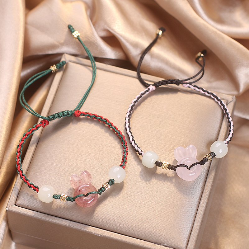 可爱草莓晶兔子红绳编织手链女小众设计送同学闺蜜礼物手环女手串