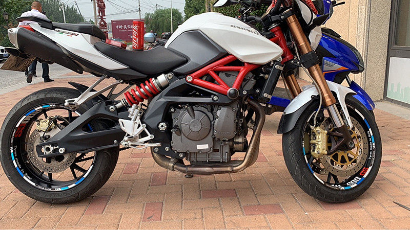 轮毂贝纳利黄龙轮胎贴纸502c反光贴膜迅龙150s贴纸