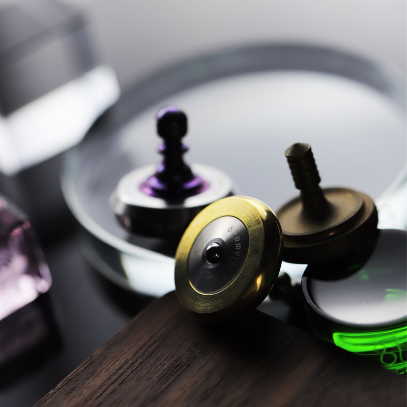 八尾猫鱼疯蛋原创edc兵pwan10手捻陀螺桌面陀螺催眠手撵减压玩具