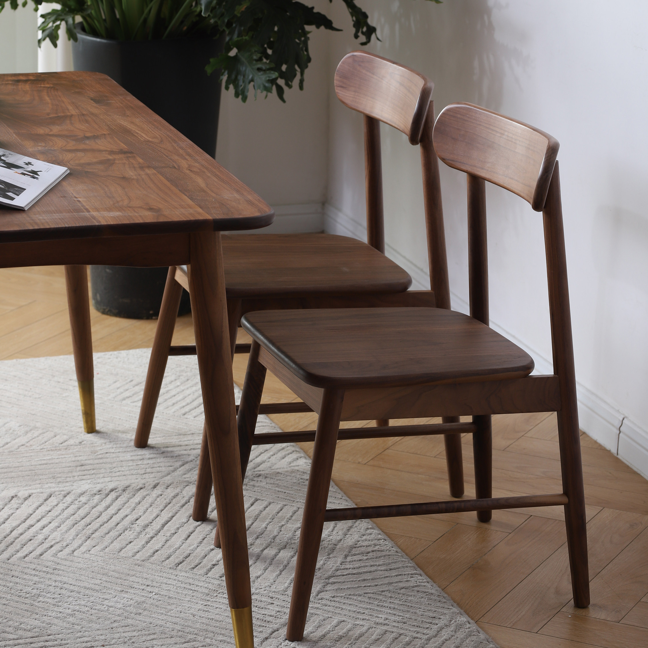 北欧实木餐椅日式樱桃桃木书桌桌椅现代简约胡桃木餐椅