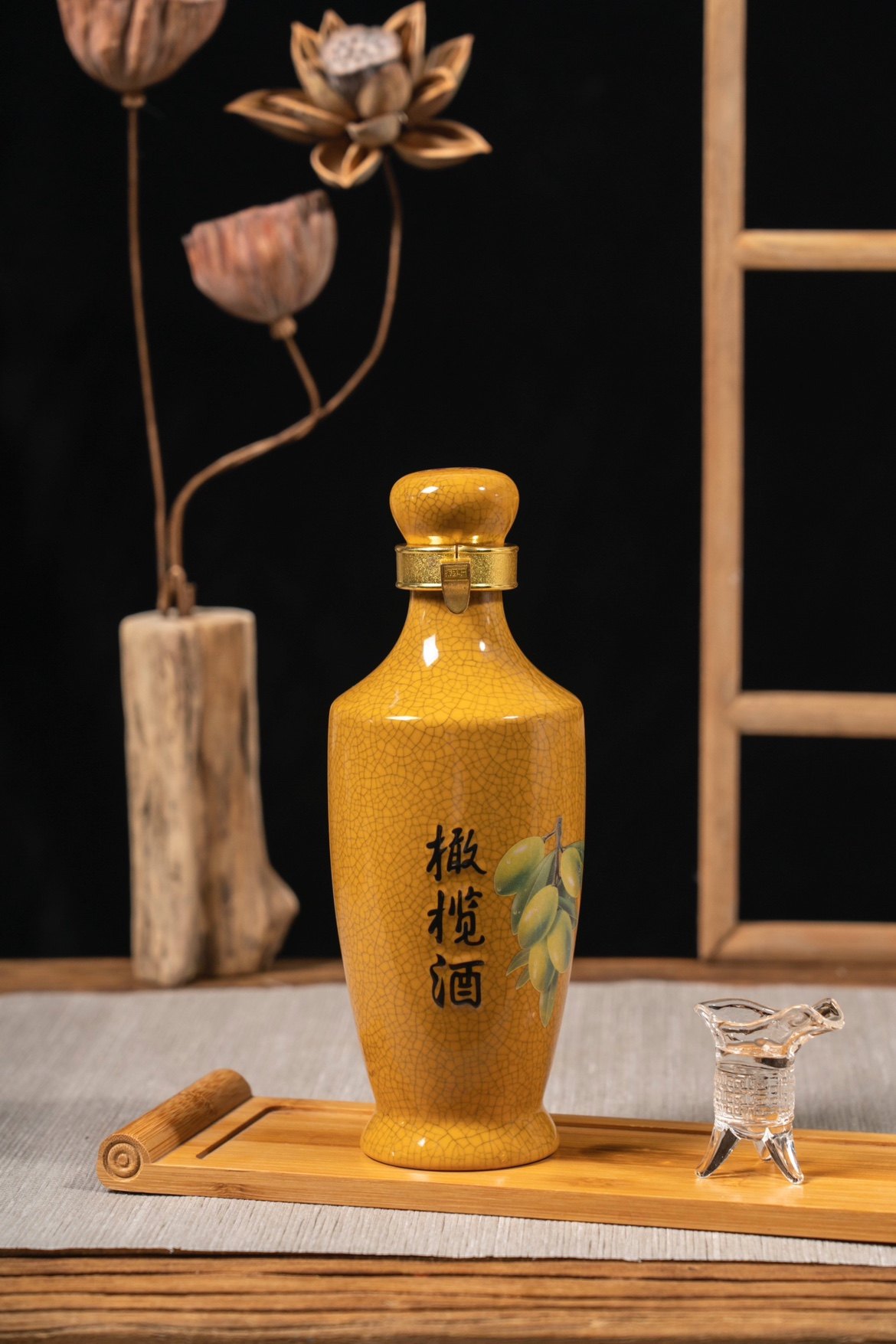 凤凰乌岽天泉酒厂橄榄蒸馏50度浓香香型瓶装白酒