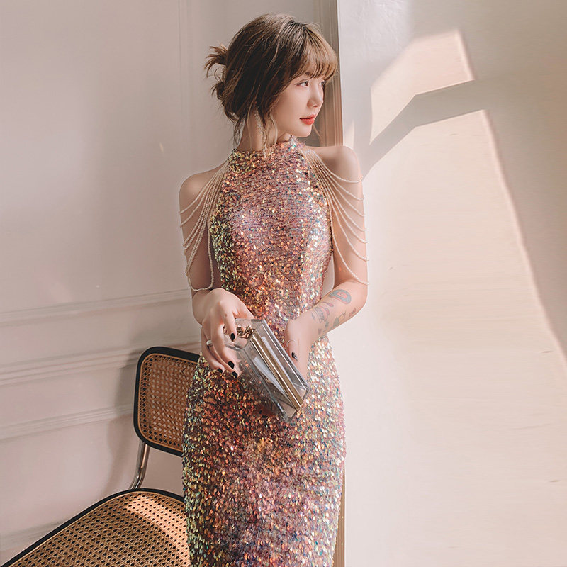 挂脖金色亮片晚礼服鱼尾修身2021新款宴会派对礼服