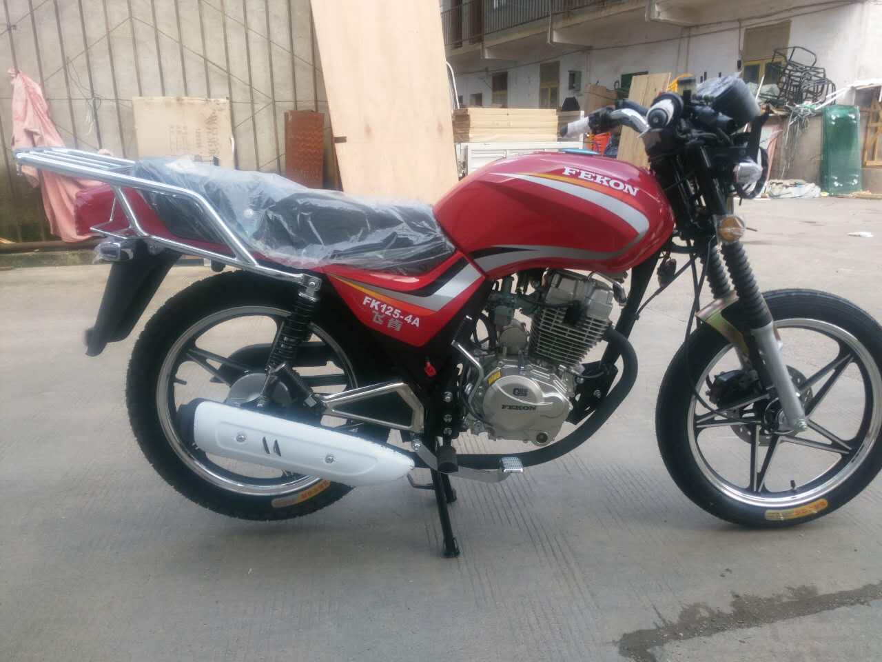 国三国四飞肯正品钻豹125c两轮燃油骑式男装摩托车整车