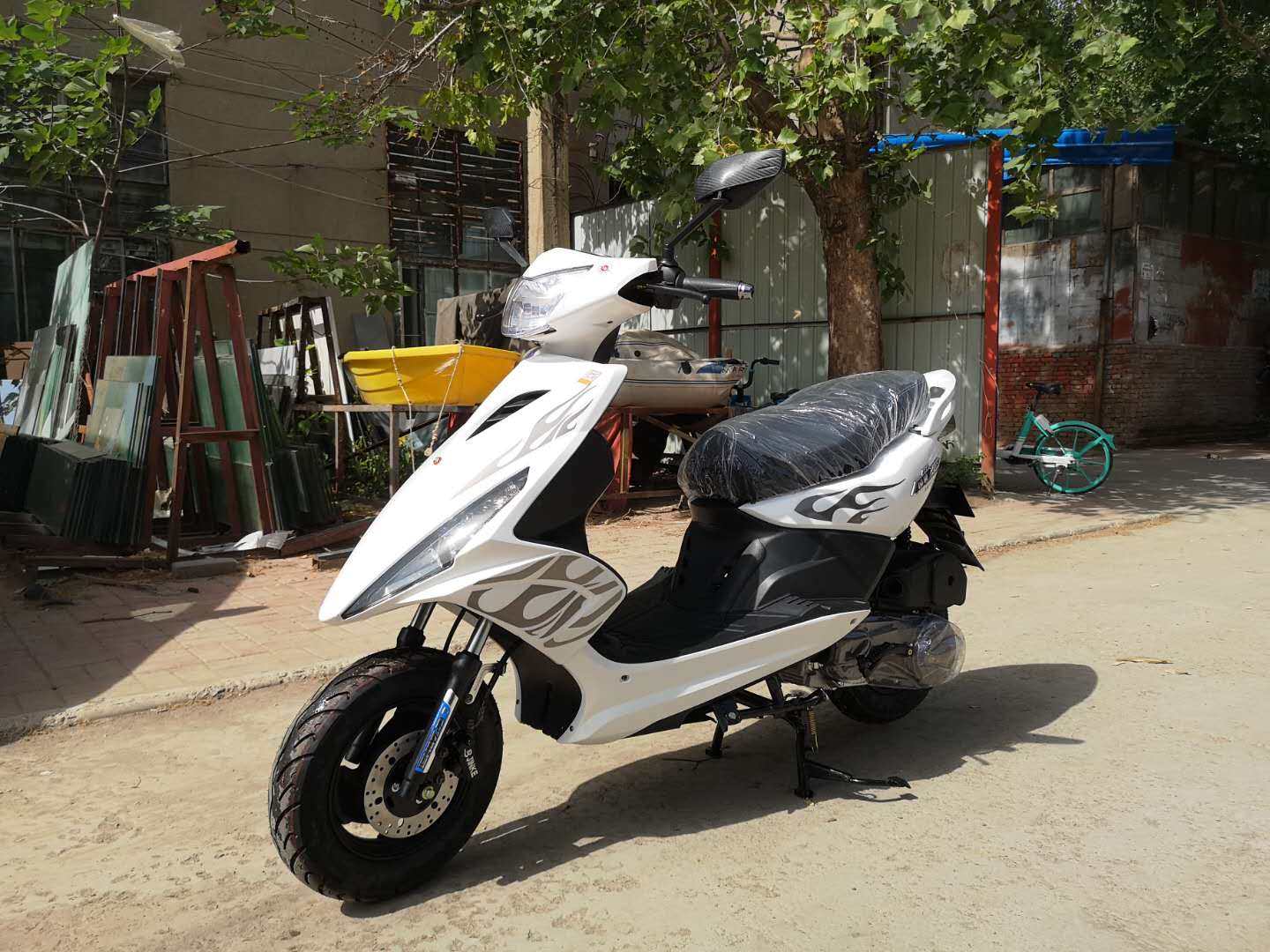 处理库存 国威品牌 国四电喷鬼火战速整车可上牌125cc踏板摩托车