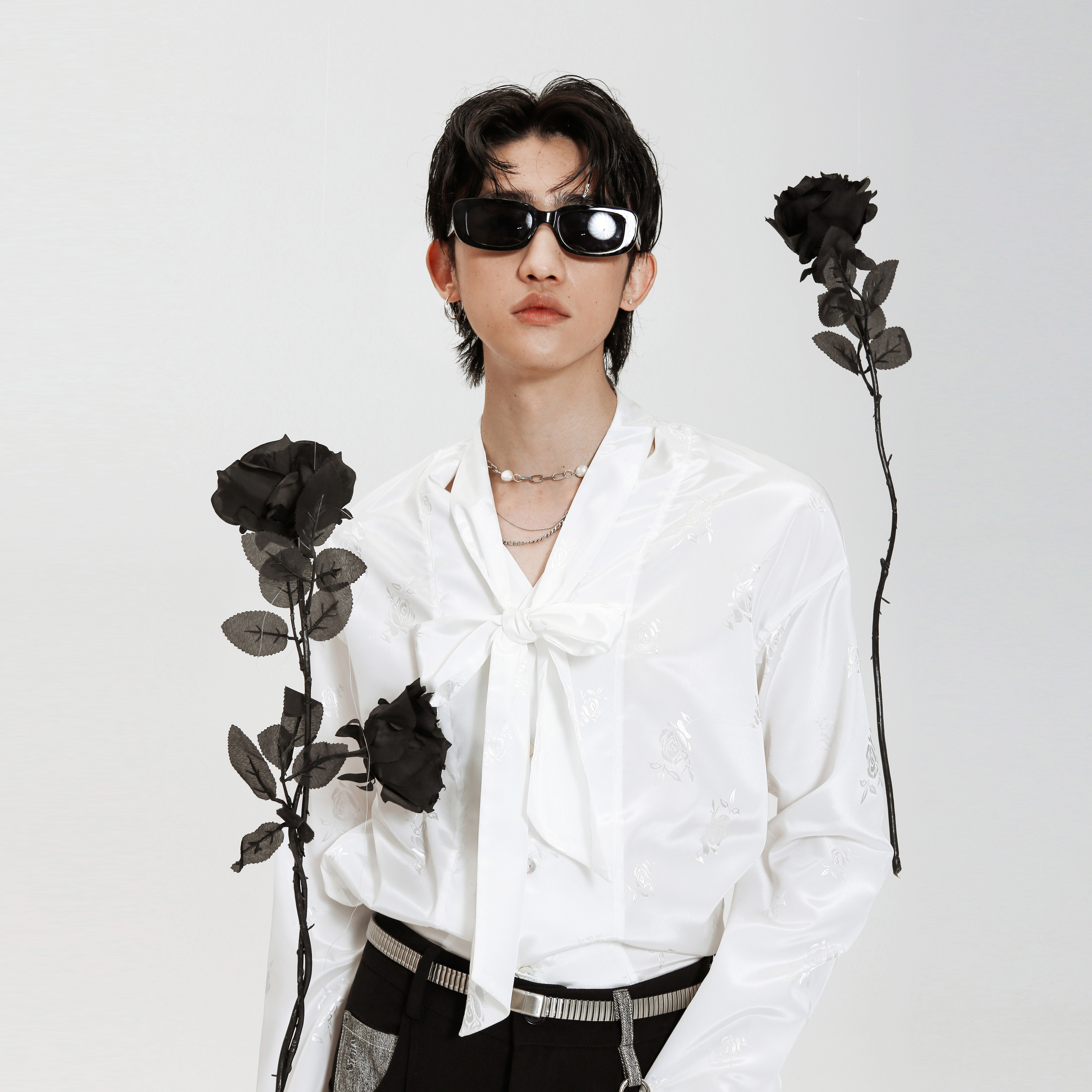 RICCIWEE20AW原创小众中性风玫瑰提花深V绑带领复古衬衫春秋男女