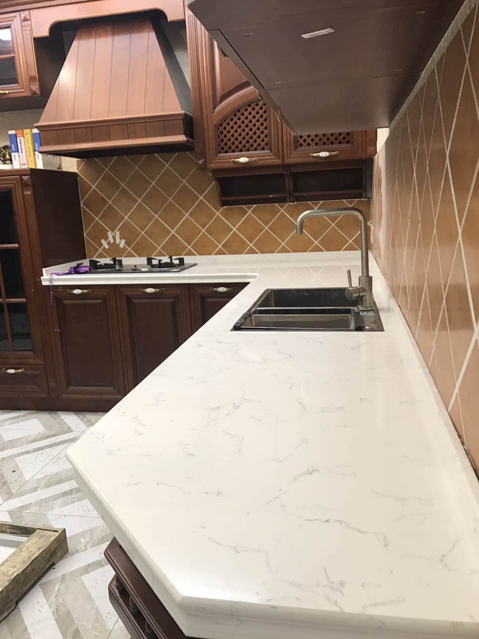 南通贵阳福州定制厨房鱼肚肚白石英石岩板台面人造大理石