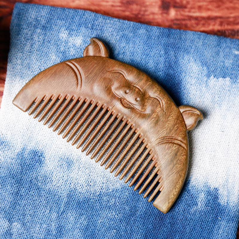 宝宝生肖梳子猪周广胜绿檀木梳生日创意礼盒