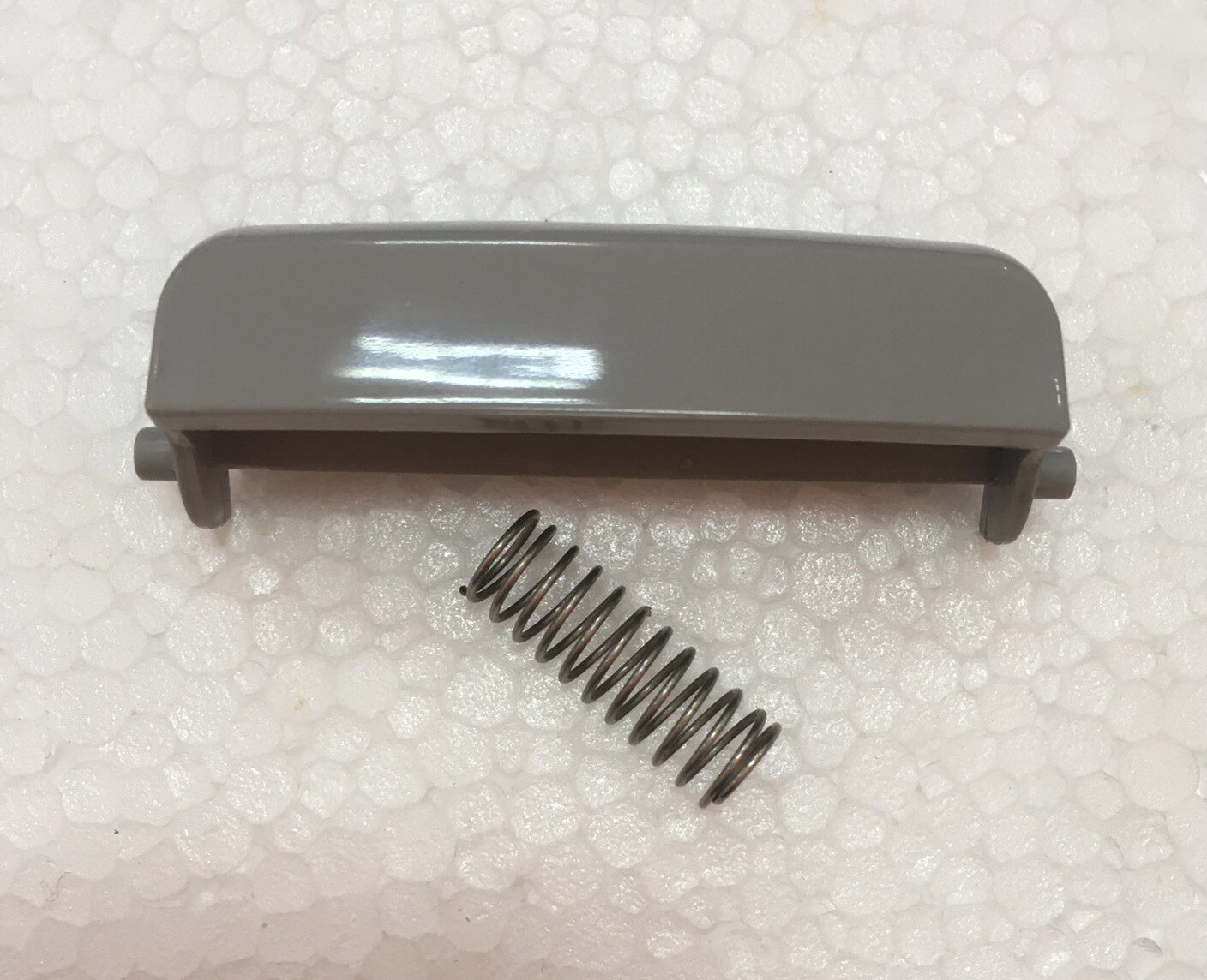 东芝电饭煲原厂配件rc-n10pn rc-n15pn rc-n18pn开盖按钮带弹璜