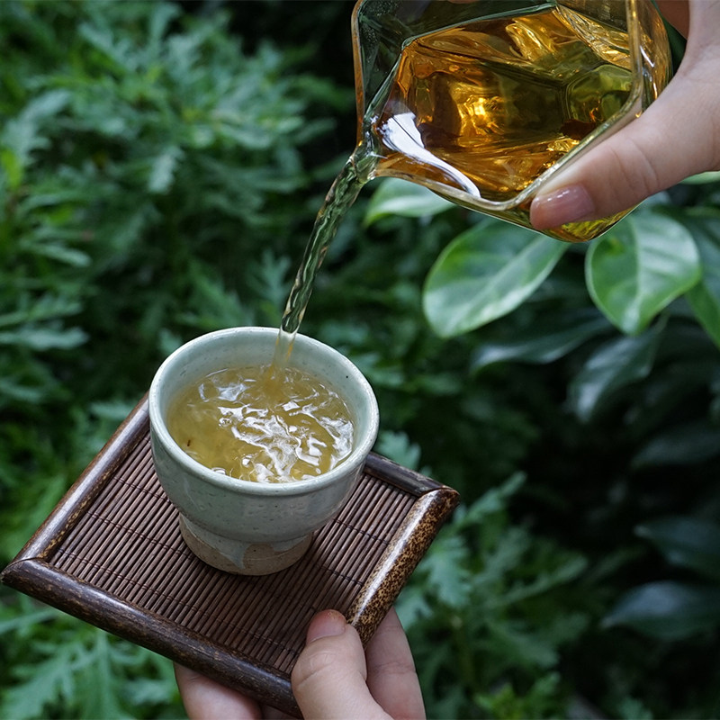 茶叶茶砖大雪400g茶铺雨婷家雪山月白2018年云南寿眉