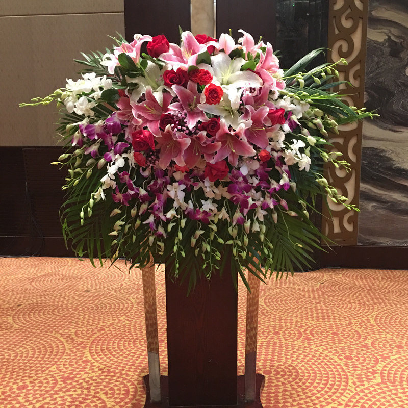 鲜花速递上海同城速递讲台花会会议发言主持人演讲商务用花