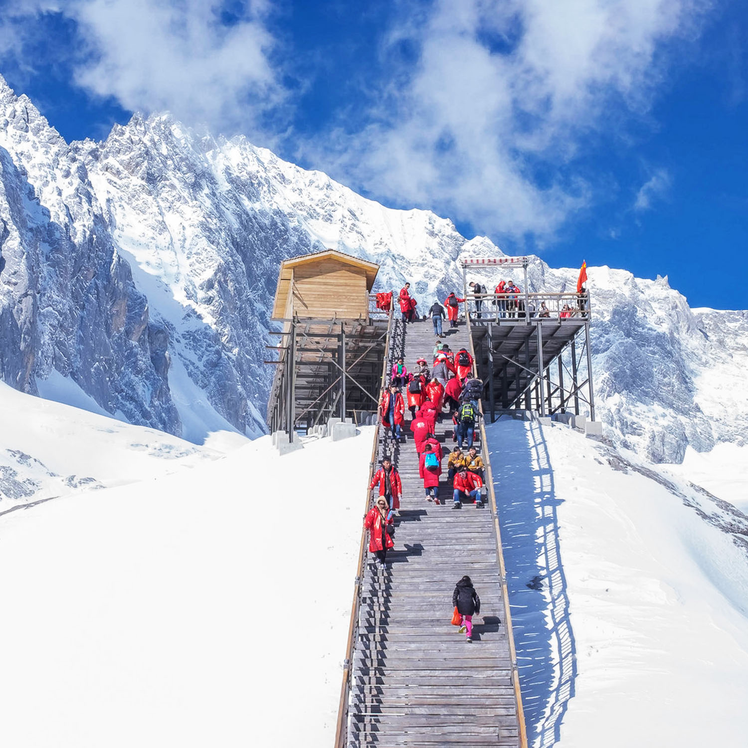 玉龙雪山门票多少_玉龙滑雪场门票_随州玉龙温泉门票团购