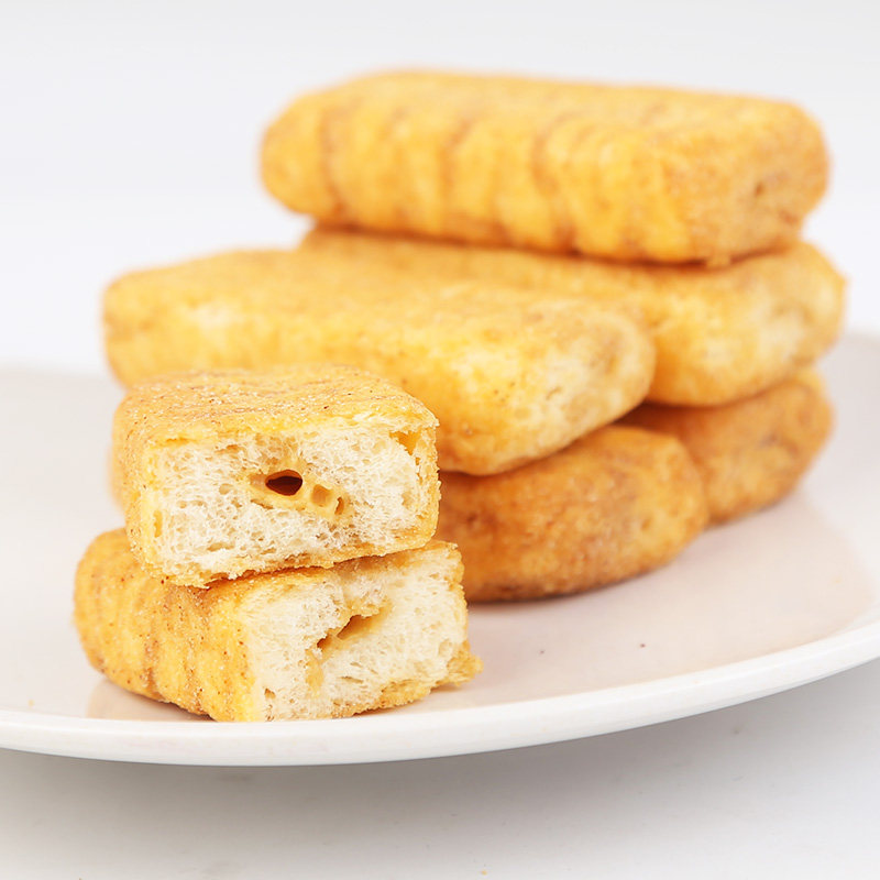 vetrue台湾风味麻辣小龙虾味日式米饼 惟度咸蛋黄味儿童膨化零食