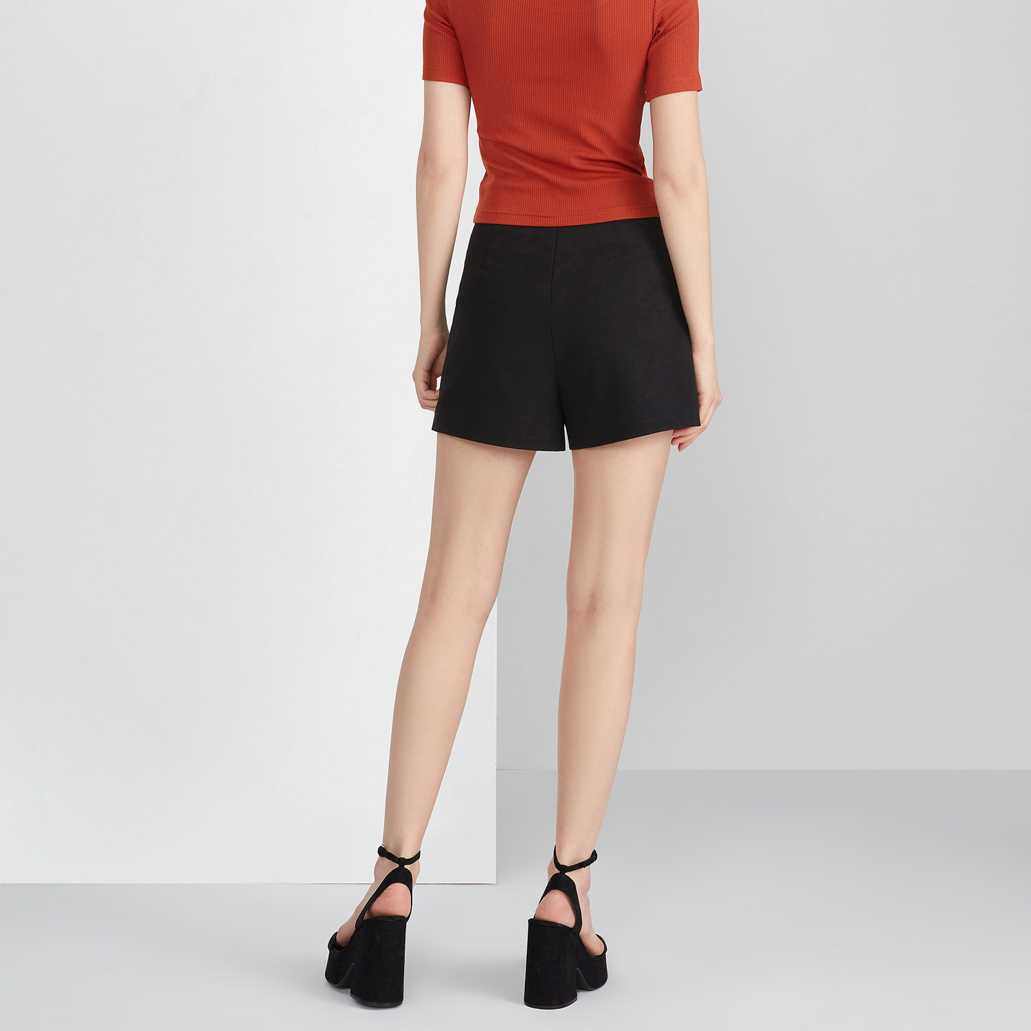 爱居夏季新款女装裤子黑色时尚仿钻装饰宽松休闲裤