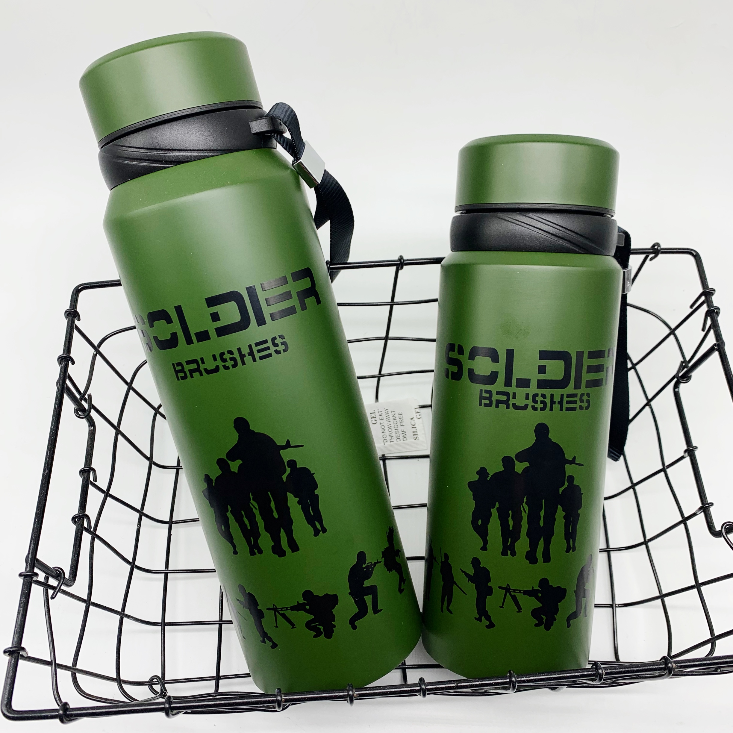 俄罗斯保温杯真空不锈钢绿色多人图案粗壶户外保温保温杯