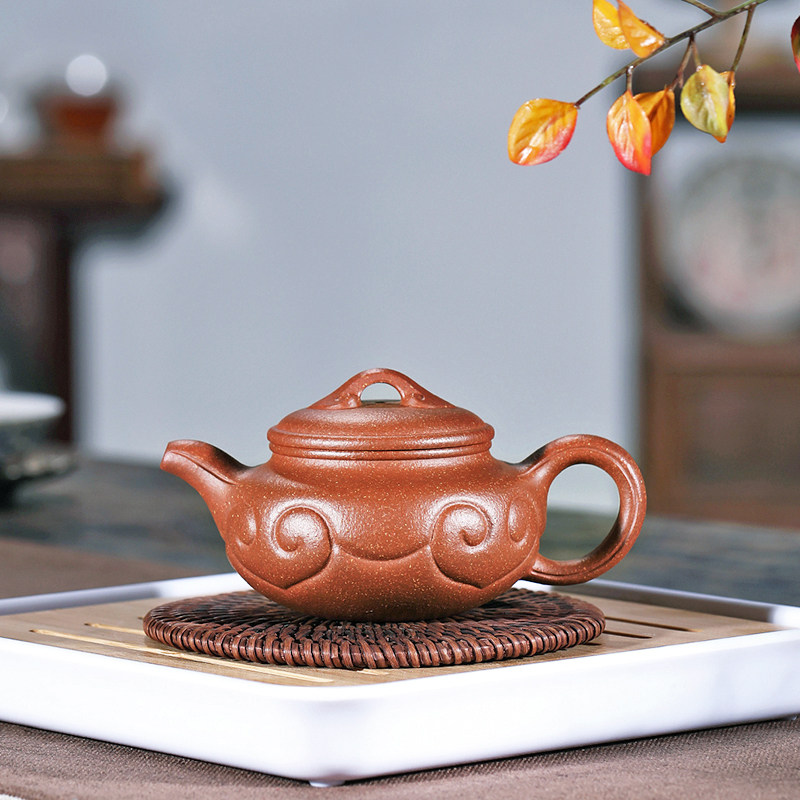            店铺三顾堂紫砂艺术馆