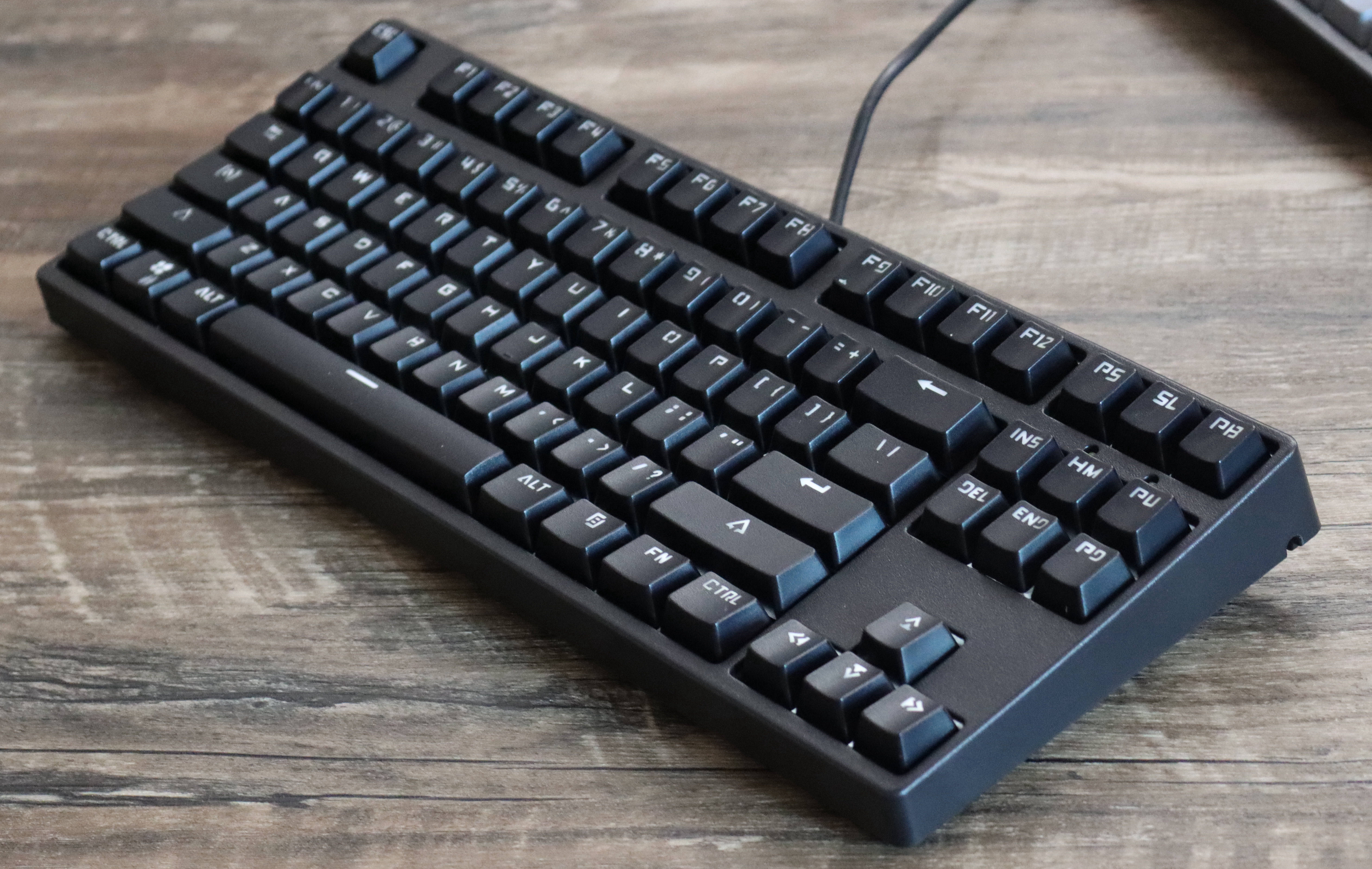 高特轴体可插拔104键机械键盘青轴黑轴茶轴游戏电竞专用网红网吧