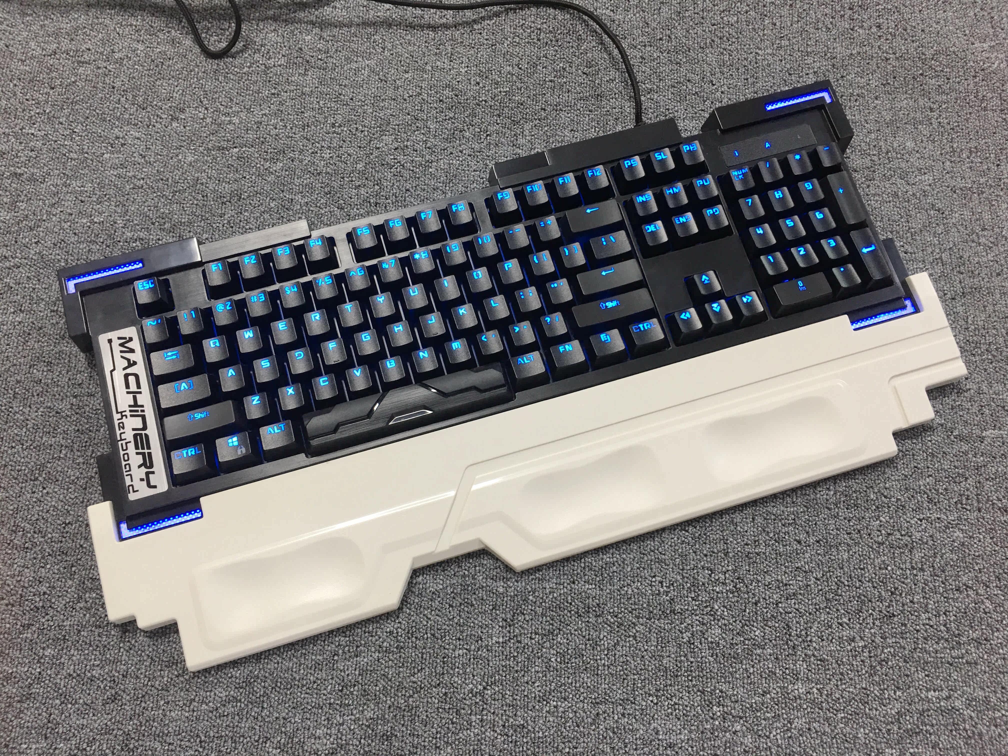 键盘全新二手库存机械键青轴全键无吃鸡电竞键盘