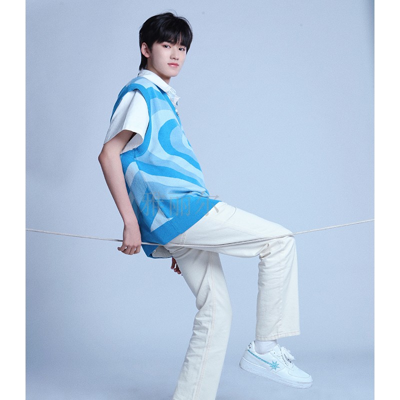 夏日少年派宋亚轩同款爱心提花针织衫无袖宽松学院毛针织衫