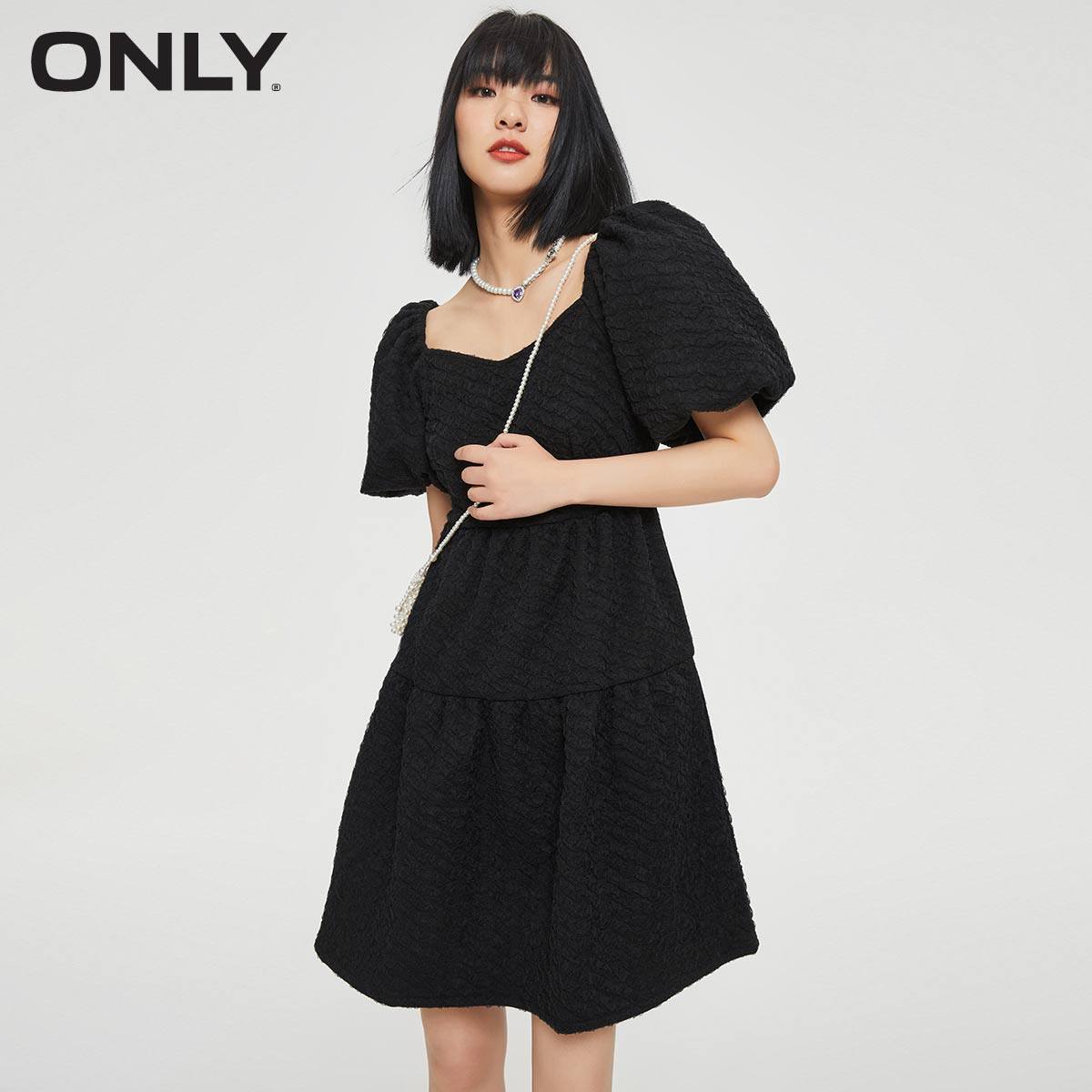 only2021夏季新款方领纯色版型立体立体图图案灯笼连衣裙连衣裙