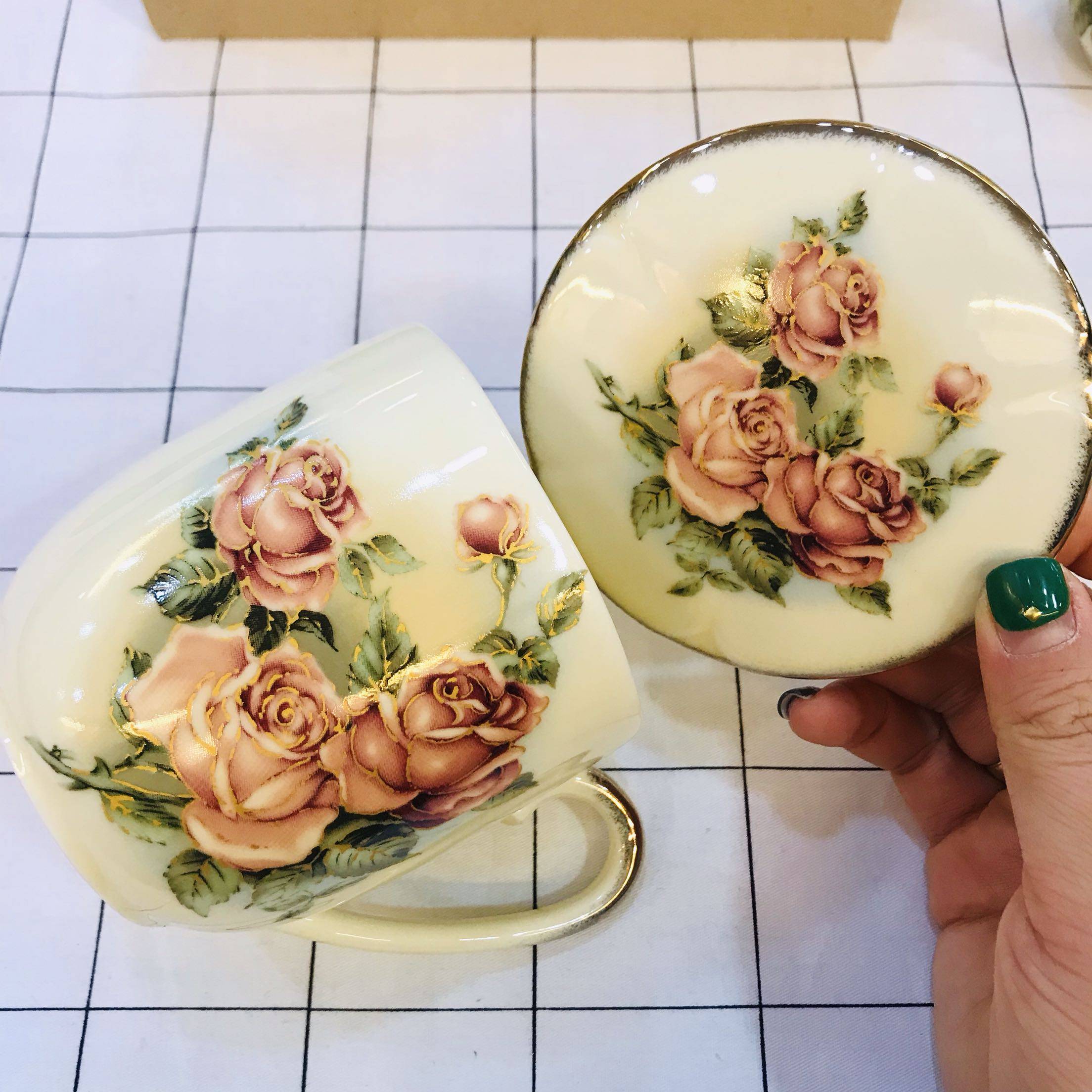 韩国原装进口queenrose陶瓷红粉玫瑰带盖咖啡杯镀金咖啡杯