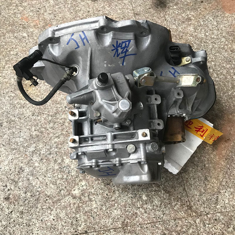 适用于别克凯越雪佛兰乐风科鲁兹手动自动变速箱总成变速箱