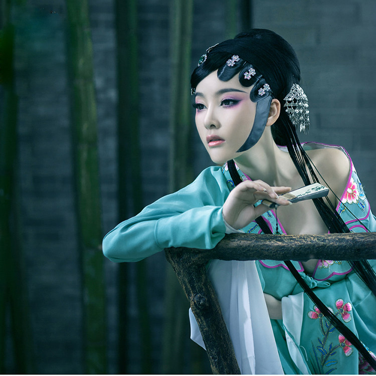 京剧黄梅戏舞台表演梨园戏曲青衣花旦练功水袖民族服装