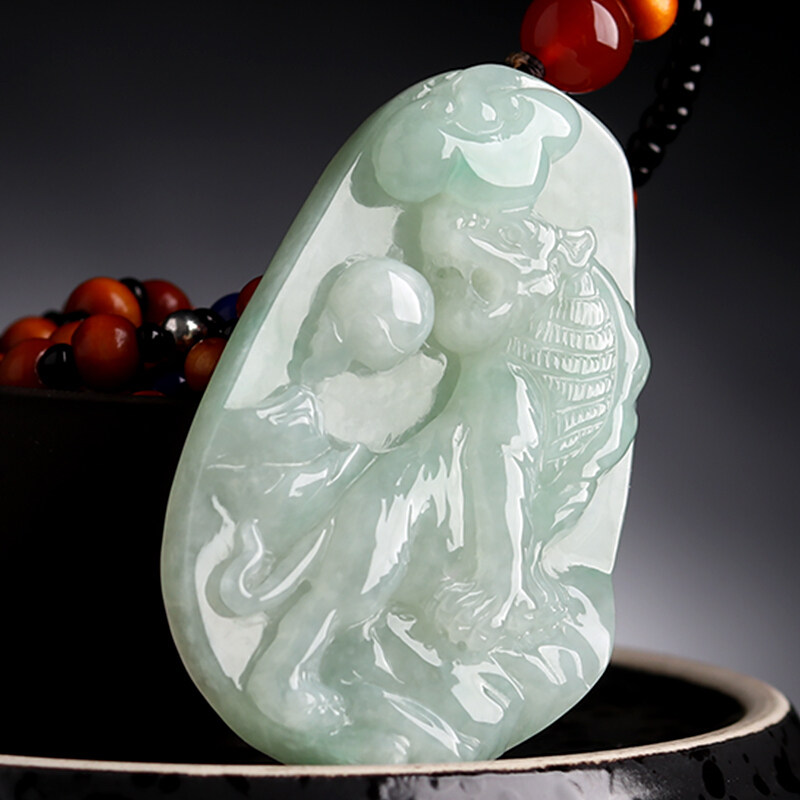 翡翠琬珺天然缅甸阳底上山虎牌生肖玉牌玉佩颈饰