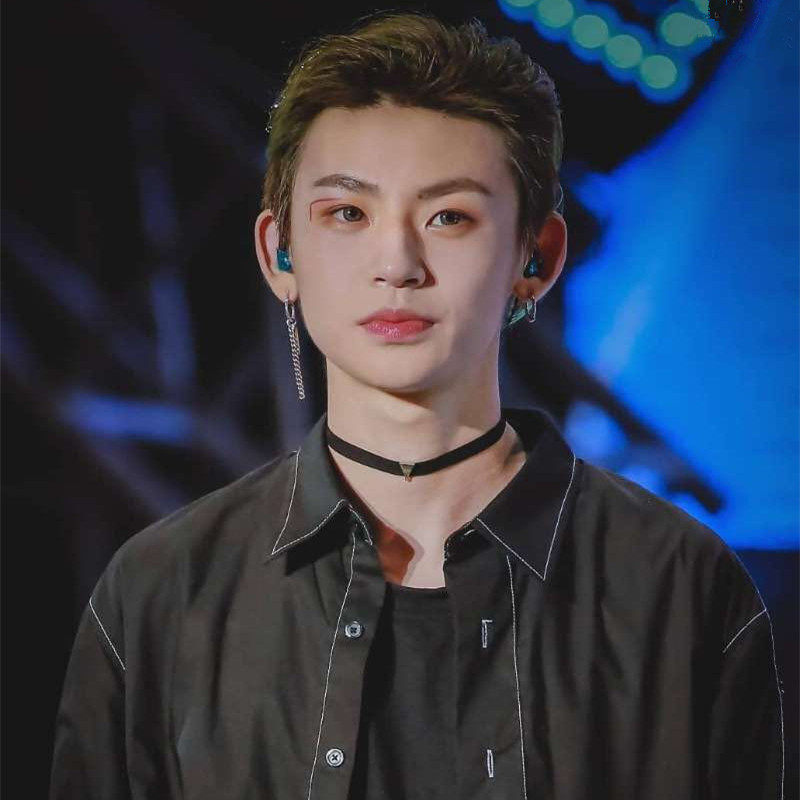 小鬼王琳凯同款耳环男极简风长款流苏链条圆锥耳环