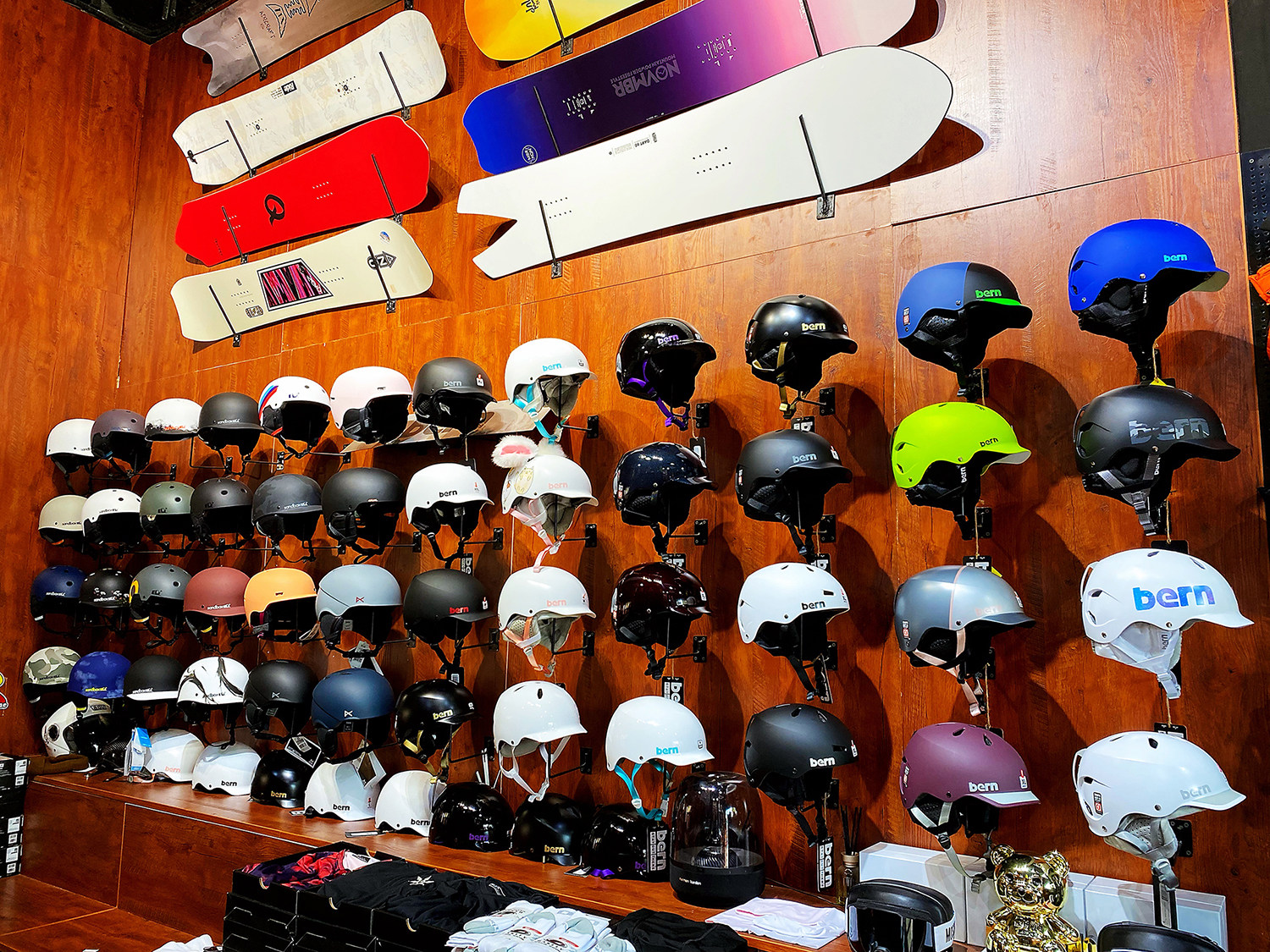 头盔bern碳纤维2122新款滑雪单双板亚洲滑雪头盔