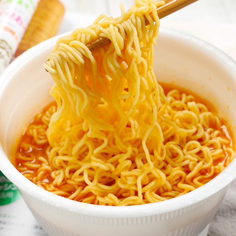 韩国小杯面泡面农心辣牛肉碗面泡菜面桶面辣白菜桶装面6碗包邮