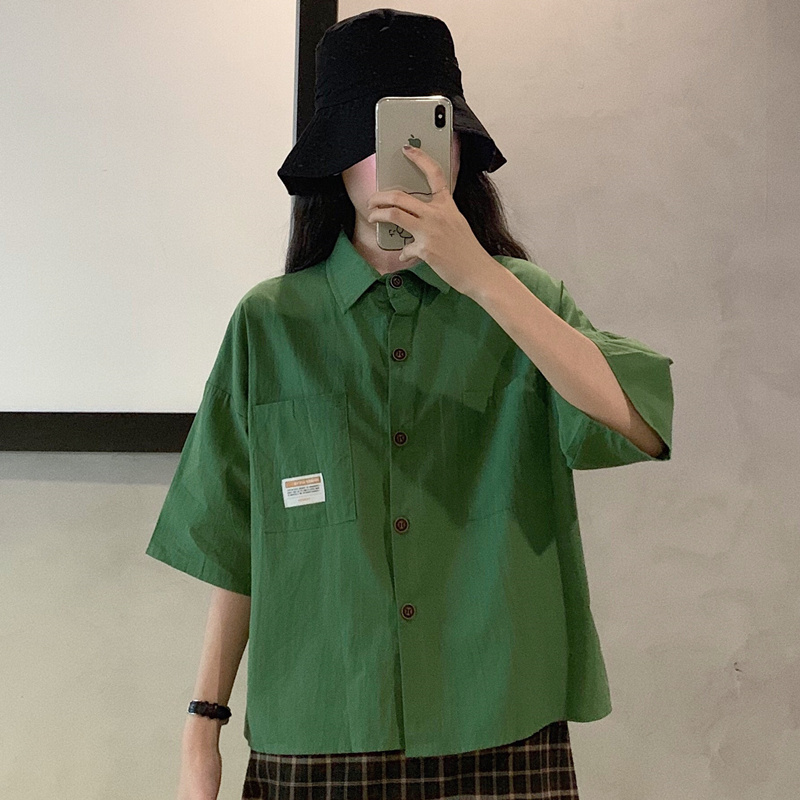 短袖衬衫女设计感小众轻熟复古港味衬衣夏季薄短款小清新法式上衣