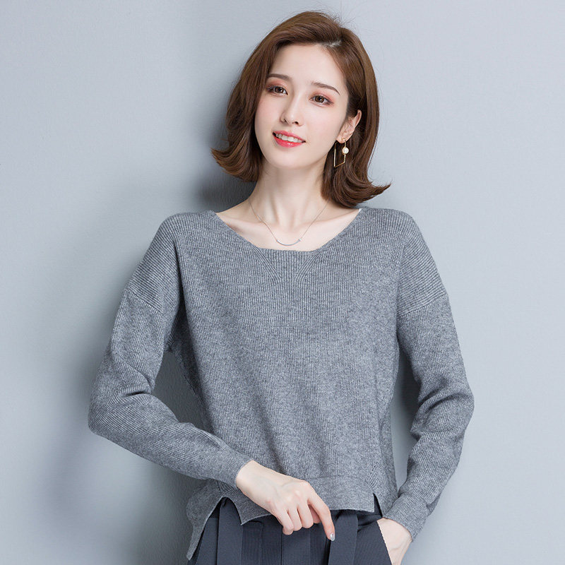 2020春装新款女低圆领薄毛衣前短后长宽松上衣高腰短款针织打底衫
