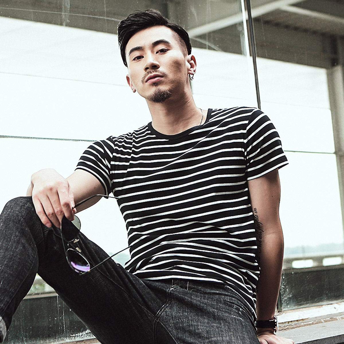 男士短袖t恤潮牌 黑白条纹海魂衫2022夏装新款冰丝半袖体恤上衣服