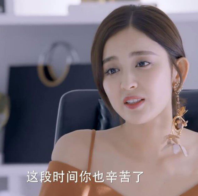 归还世界给你古力娜扎同款花耳环沈忆恩花朵耳钉超长款夸张耳坠