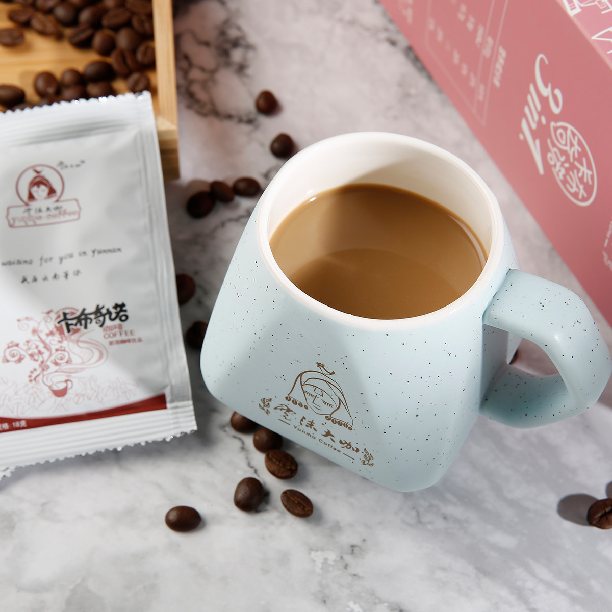 咖啡配杯勺卡布奇诺风味速溶三合一云南小粒40袋速溶咖啡