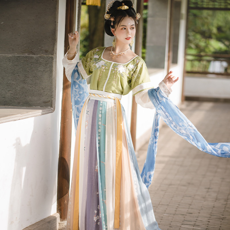 夏时墨子原创汉服女坦领三件件套中国国风一片汉服