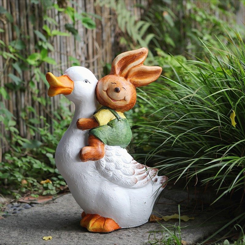 创意兔子鸭子摆件顶楼阳台庭意简约大气布置音乐枕