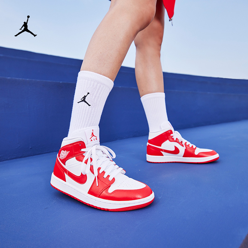 Jordan官方耐克乔丹AIR JORDAN 1 MID AJ1 女子运动鞋休闲 BQ6472