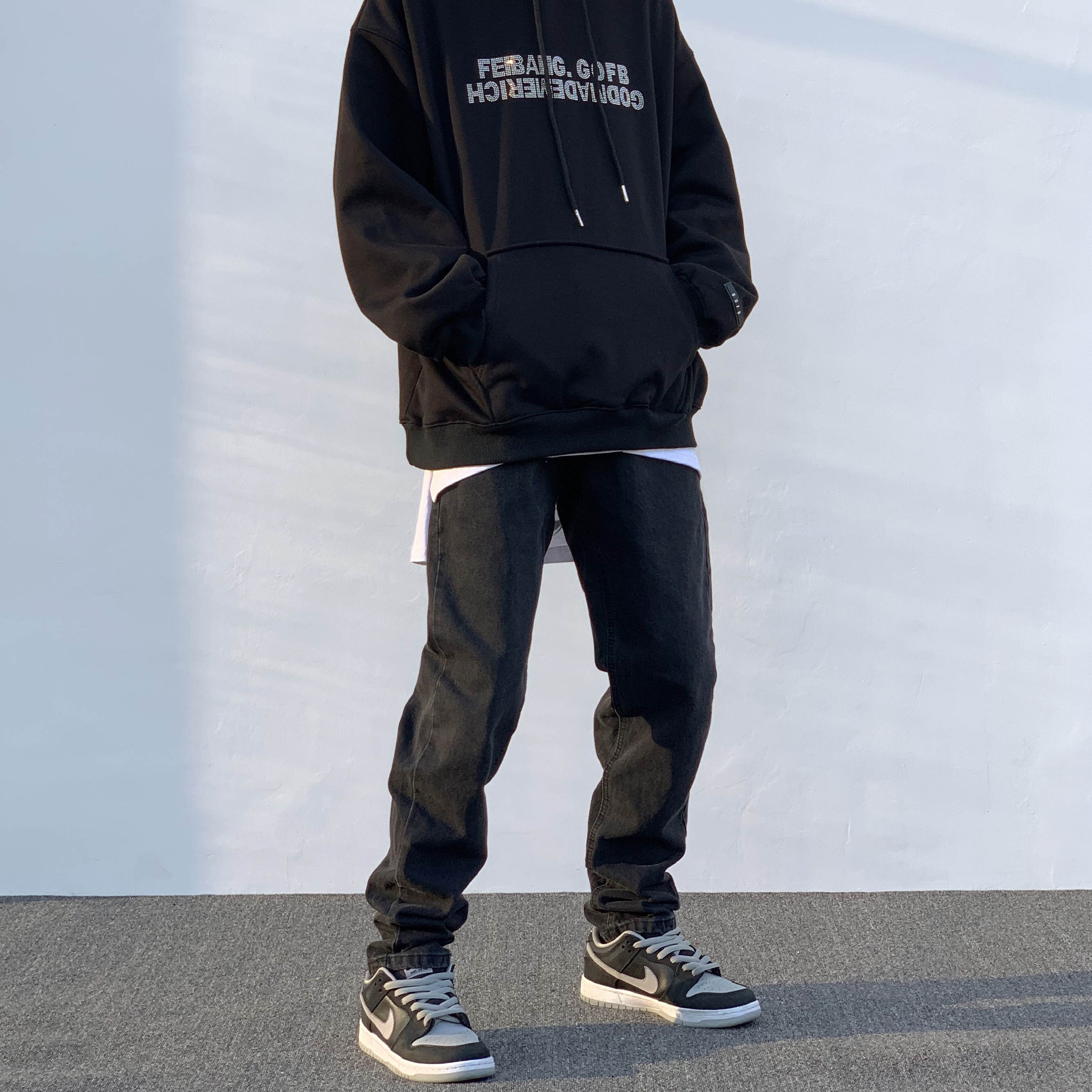 潮WOO专属 黑色牛仔裤潮牌宽松复古小脚百搭嘻哈直筒美式长裤子男